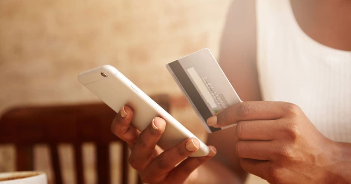 Cover Tap to Pay no iPhone: o que é e como adotar na sua loja?